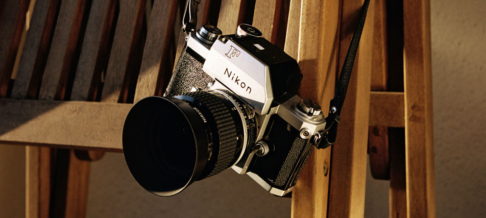 Nikon F auf dem Balkon in der Morgensonne